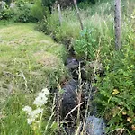 Les Biches Du Saut Des Cuves شاليه