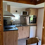 شاليه Les Biches Du Saut Des Cuves