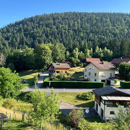 Les Biches Du Saut Des Cuves شاليه *