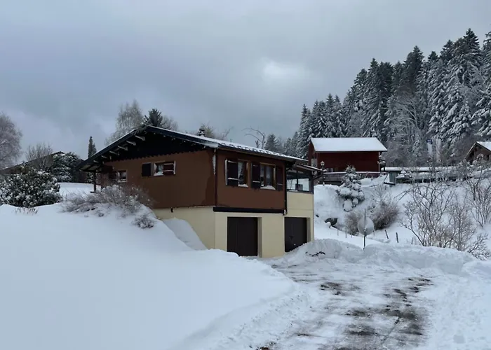 Les Biches Du Saut Des Cuves
