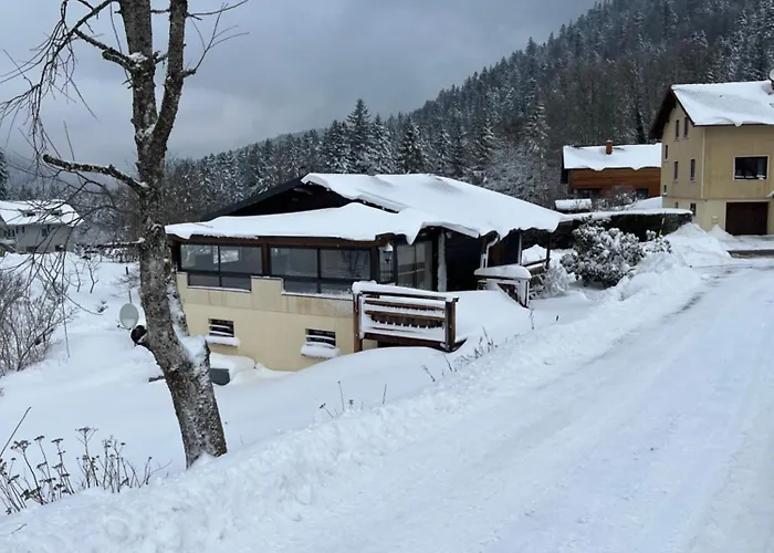 Les Biches Du Saut Des Cuves *